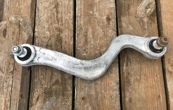 Rear control arm
