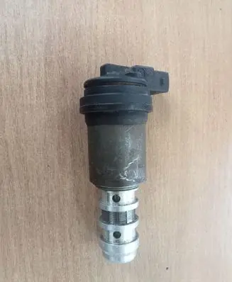 BMW 1 E82 E88 Camshaft vanos timing valve 11361707323