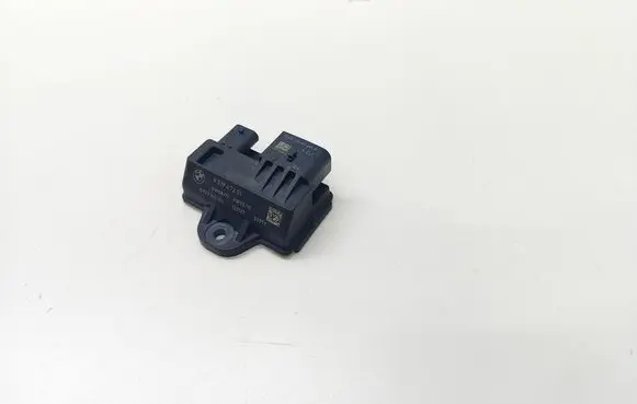 BMW 5 F10 F11 Glow plug pre-heat relay 8519472 851947201 12012703757