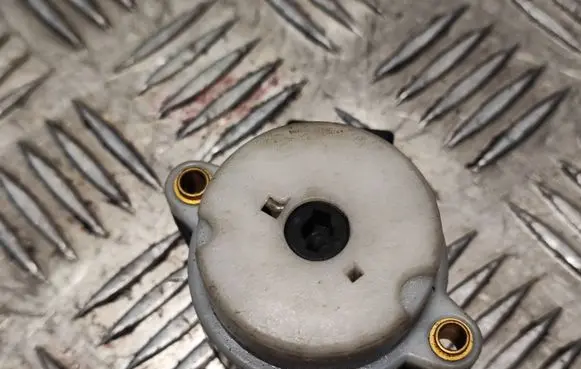 Volvo XC90 Ignition lock contact 8645228