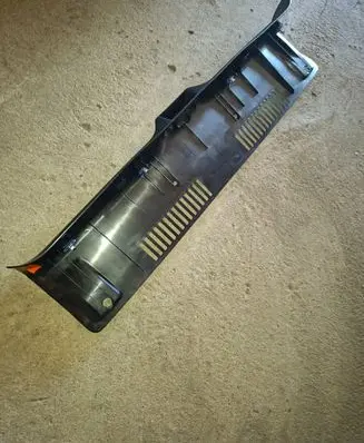 Renault Clio IV Trunk/boot sill cover protection 849208546R