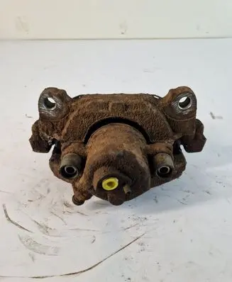 Volkswagen Touran I Front brake caliper
