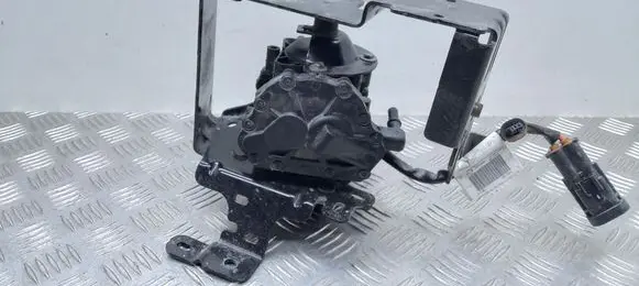 Peugeot 208 Vacuum pump 9835028580 9803504280