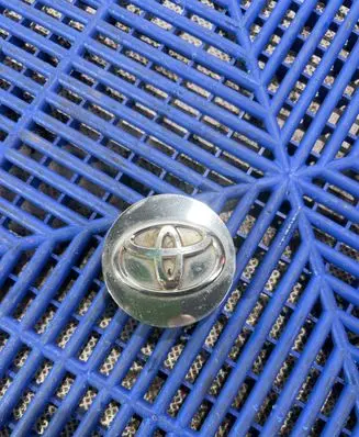 Toyota Auris E180 Original wheel cap 