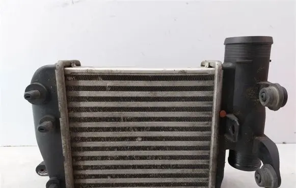Audi A6 S6 C6 4F Intercooler radiator