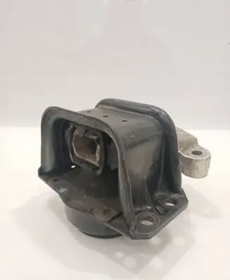 Peugeot 307 CC Engine mount bracket 9636270080 9636845880 9636583980