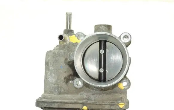 Toyota Avensis T270 Throttle body valve 2203037050 220300T120