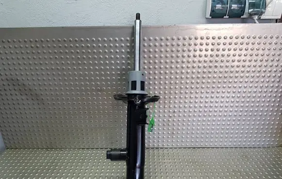 Audi Q4 e-tron Front shock absorber/damper S26371350 1EA413032P