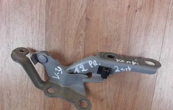 Toyota Corolla E120 E130 Engine bonnet/hood hinges 5341002050