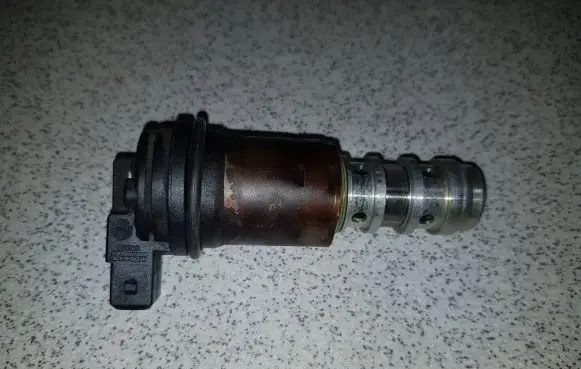 BMW 7 E65 E66 Camshaft vanos timing valve 11361707323