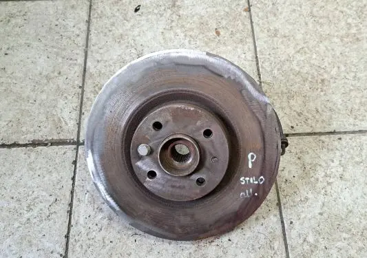 Fiat Stilo Front wheel hub spindle knuckle