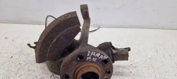 Volkswagen Sharan Front wheel hub
