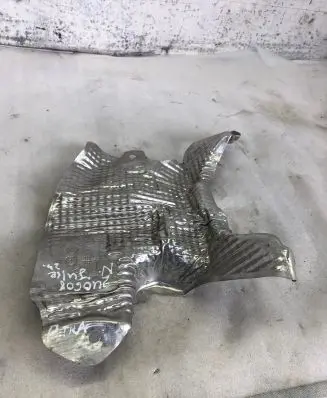 Nissan Juke II F16 Exhaust heat shield 483824644r
