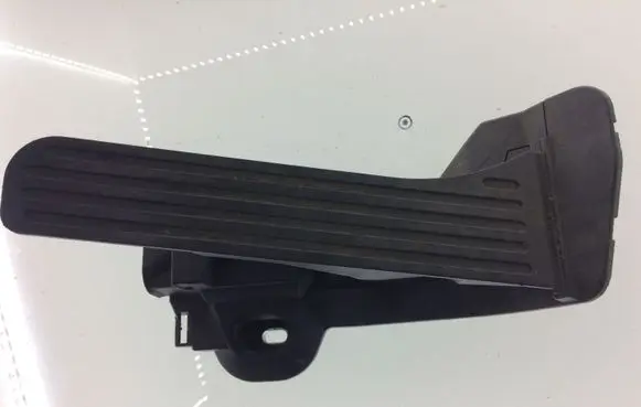 Volkswagen PASSAT B6 Accelerator throttle pedal 1K2721503M