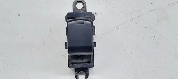Nissan X-Trail T31 Electric window control switch 25411JG000