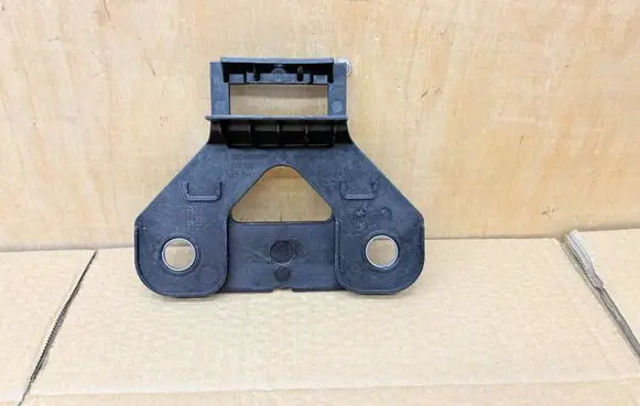Renault Master III Front bumper mounting bracket 622409336R 077122 R62R