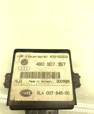 Audi A3 S3 8L Light module LCM 4B0907357