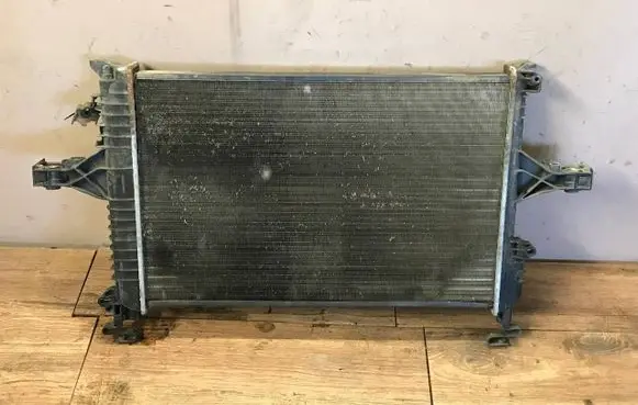 Volvo V70 Coolant radiator