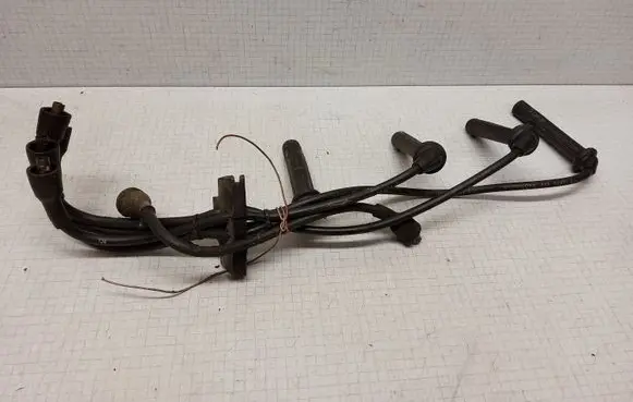 Saab 900 Plug wire 