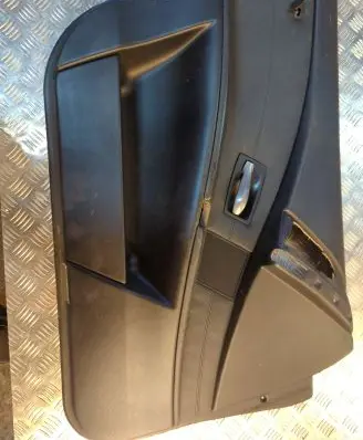 BMW 5 E60 E61 Other front door trim element 670070