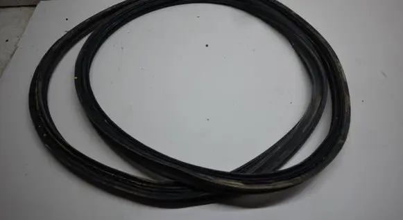KIA Stonic Trunk rubber seal (body) 