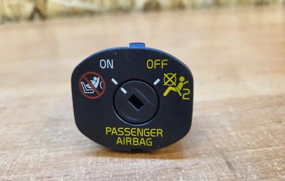 Volvo V60 Passenger airbag on/off switch 31318268 13044B 1394