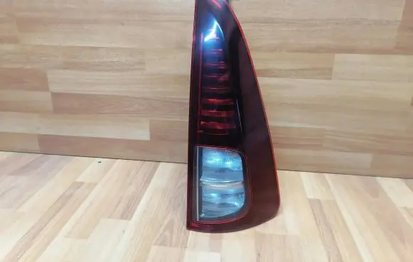 Rear/tail lights
