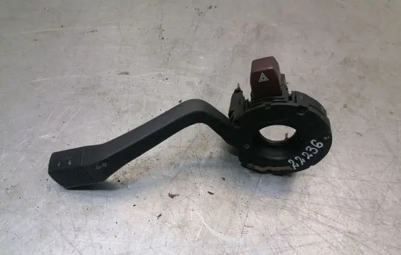 Volkswagen PASSAT B4 Indicator stalk