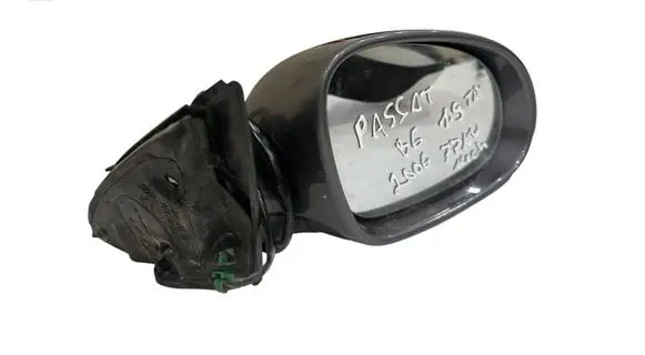 Volkswagen PASSAT B6 Front door electric wing mirror E1010781