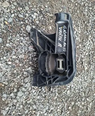 Opel Grandland X Engine mount bracket EB2PT