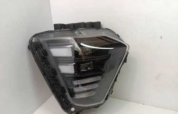 Hyundai Kona II Headlight/headlamp 92102BE100