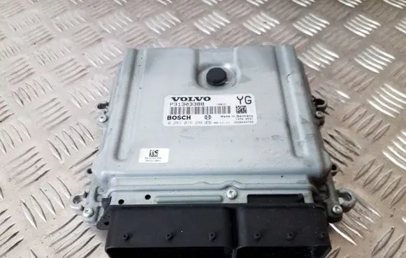 Volvo XC60 Engine control unit/module P31303388 0281015286