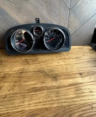 Opel Antara Speedometer (instrument cluster) 95283799 00028734