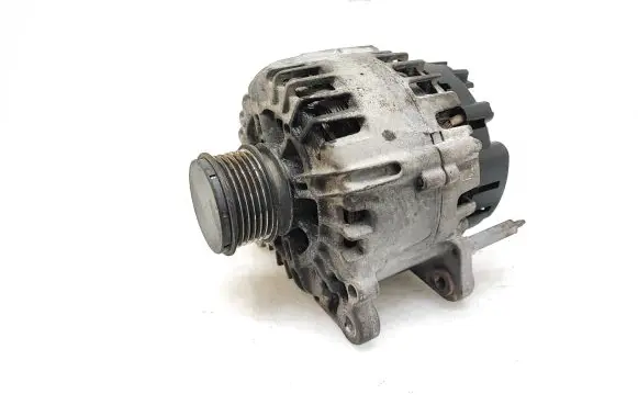Volkswagen Caddy Generator/alternator 03L903024M 113048605 2617854A