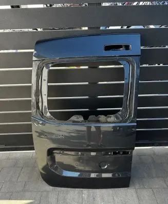 Dacia Dokker Rear door