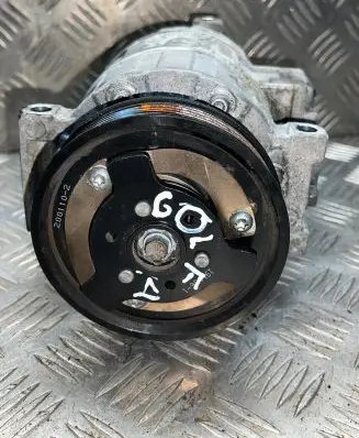 Volkswagen Golf V Air conditioning (A/C) compressor (pump)