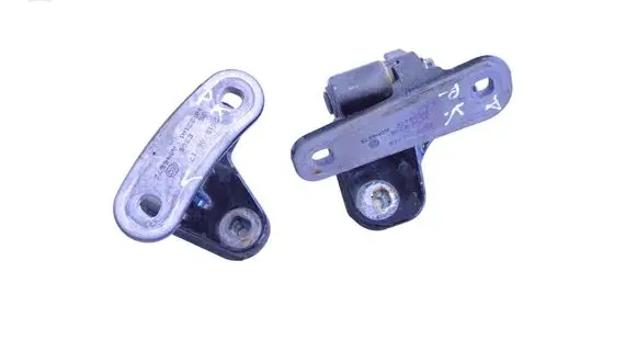 Mercedes-Benz SL R231 Front door upper hinge A046572