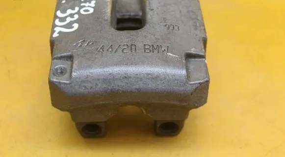 Rear brake caliper