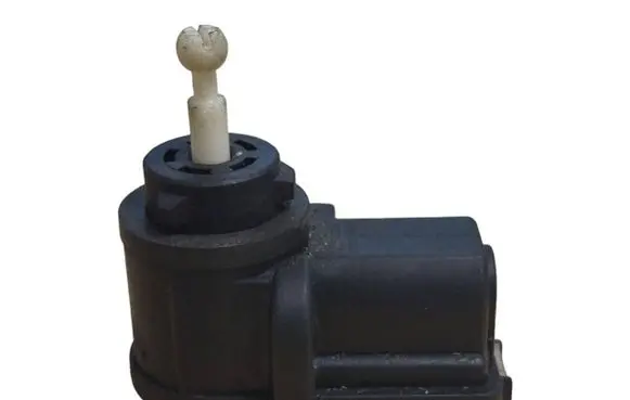 Headlight level adjustment motor