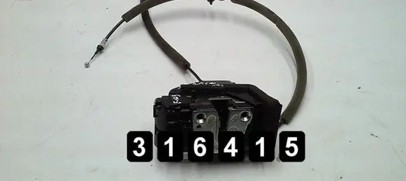 Renault Kadjar Front door lock 