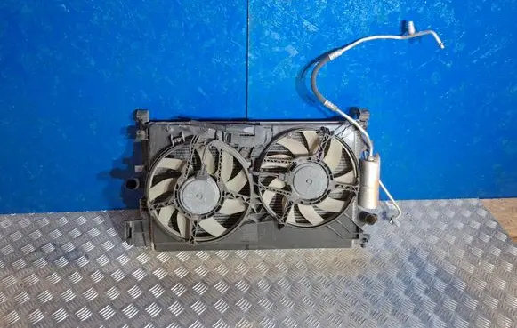 Opel Vectra C Coolant radiator 876097ZB 874680A 874680AA