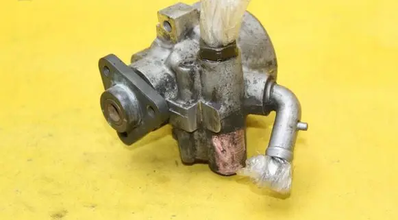Fiat Doblo Power steering pump