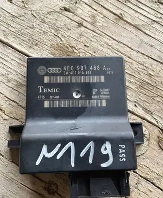 Audi A8 S8 D3 4E Gateway control module 4E0910468 4E0907468A