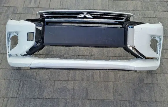 Mitsubishi Colt Front bumper