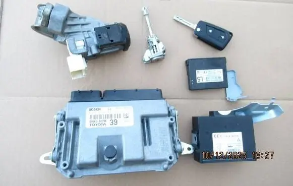 Toyota Aygo AB10 Engine control unit/module 0261S10406 896610H390 1039S76006
