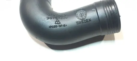 Volvo V70 Intercooler hose/pipe 30751920