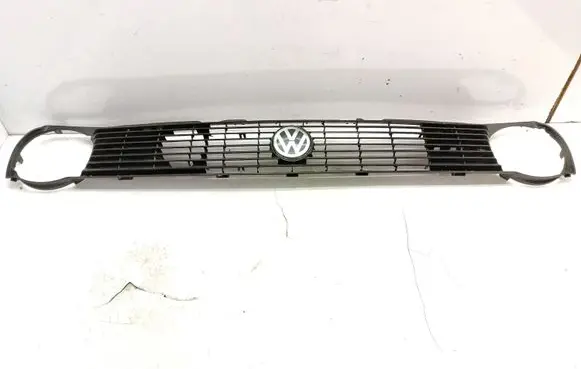 Volkswagen Polo II 86C 2F Front bumper upper radiator grill 867853653E 867853653