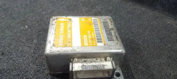Audi A4 S4 B5 8D Airbag control unit/module 8a0959655c 0285001038