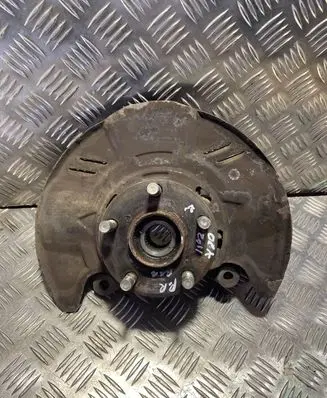 Subaru Outback Front wheel hub