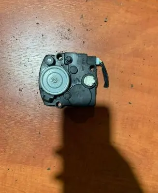 Lexus RX 450H Headlight level adjustment motor 8566330010 8651000850